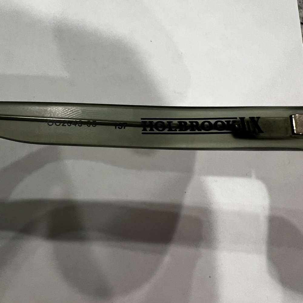 OO2048-05 Oakley Holbrook LX Green Sunglasses - Picture 3 of 5